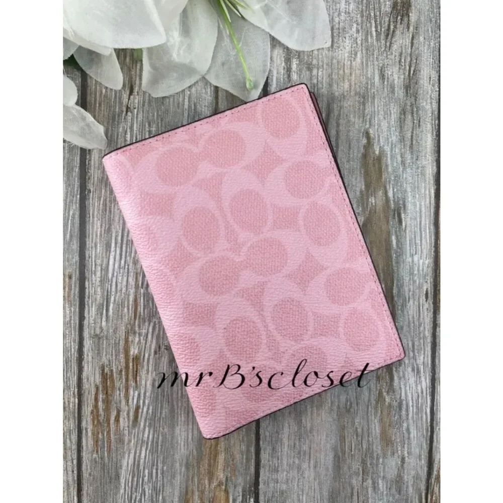 Passport Card Case In Signature Canvas & Powder Pink Wallet Purse